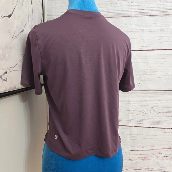 Lululemon Athletic Top Short Sleeve Size S - Picture 3 of 8